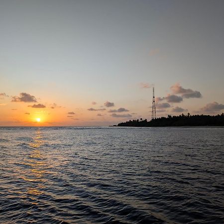 Sunny Breeze View Hotel Hangnaameedhoo Exterior foto
